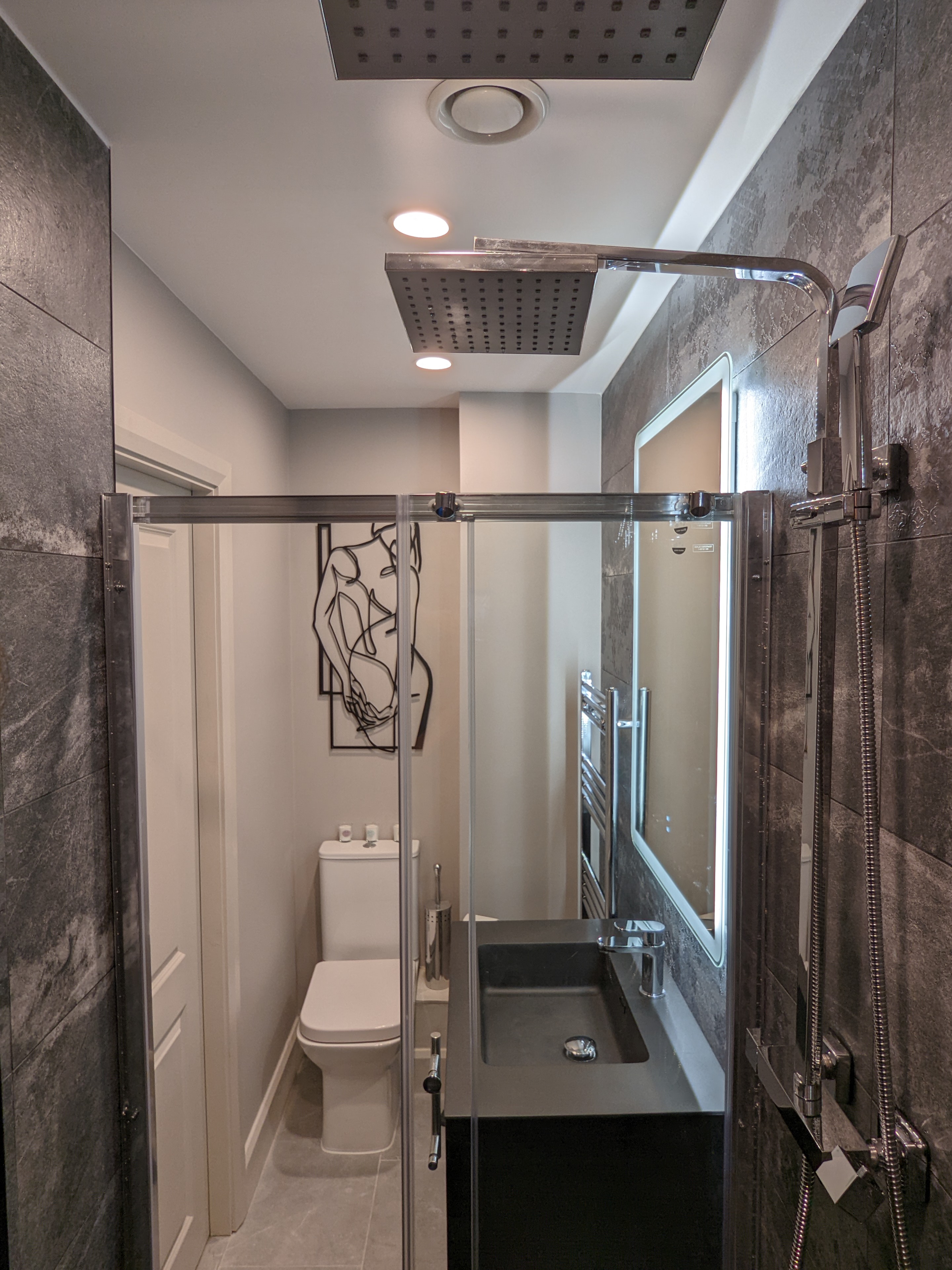 bathroom 4
